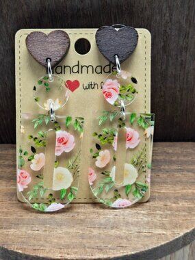 NWT Heart Pink Roses Earrings Pierced Silver Tone Acrylic Cottagecore Dangle